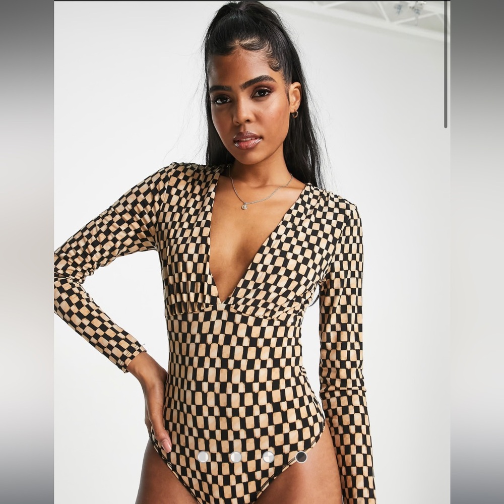 NWOT A&F Deep V-Neck Bodysuit size small in Black and Brown Check Print